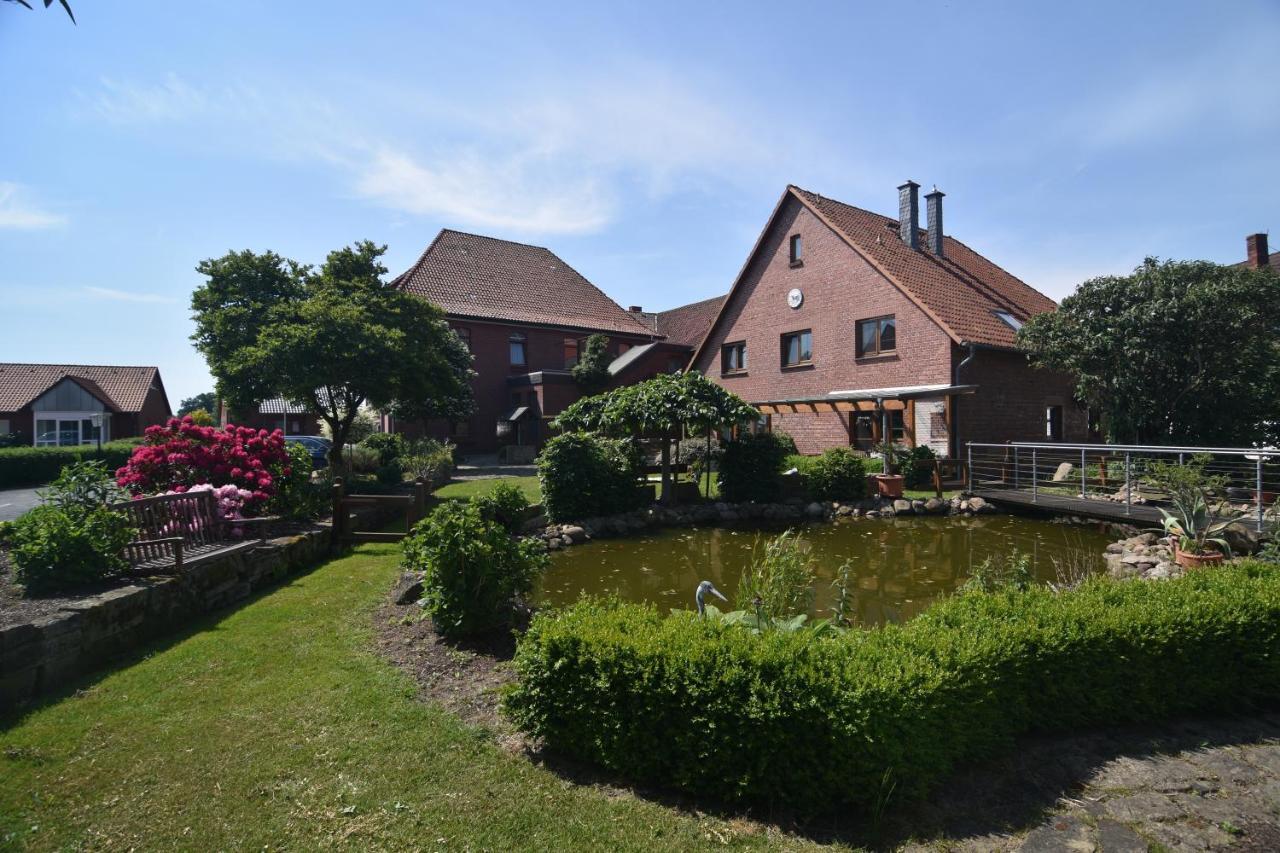 Gasthaus Deutsches Haus Garni Wunstorf Exterior photo
