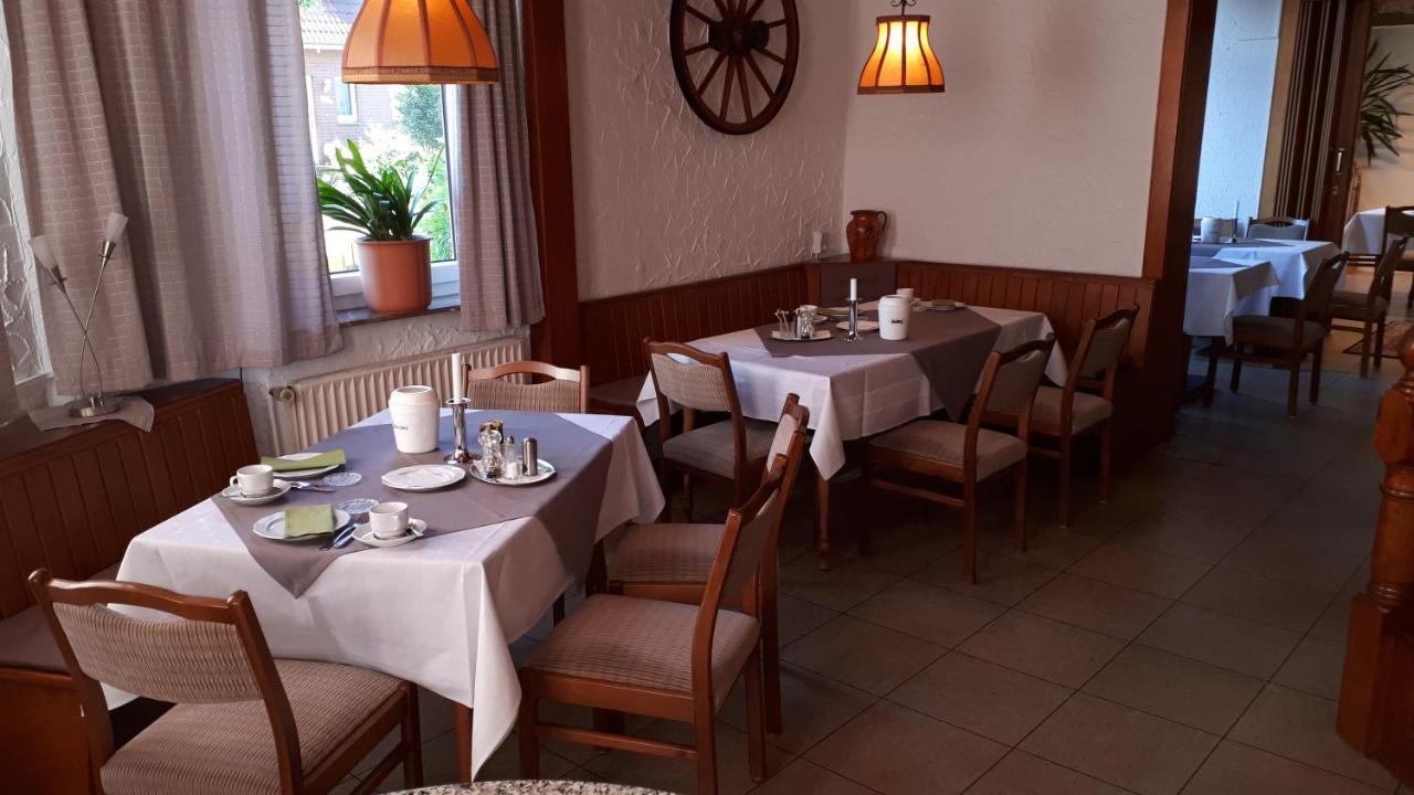 Gasthaus Deutsches Haus Garni Wunstorf Exterior photo